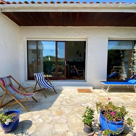 Very Bright House With Two Terraces Ars-en-Ré